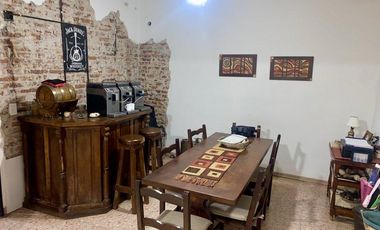 VENDE EXCELENTE CASA