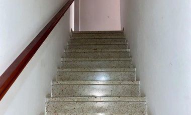 VENDE EXCELENTE CASA