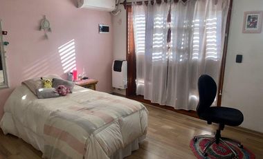 VENDE EXCELENTE CASA