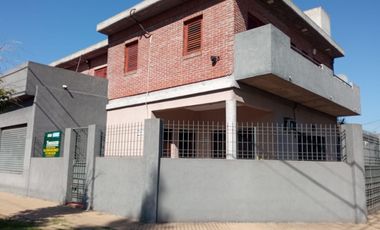 VENDE EXCELENTE CASA