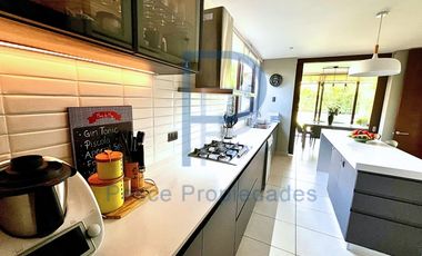 PRECIOSA CASA ESTILO MEDITERRÁNEO EN CONDOMINIO PIEDRA ROJA