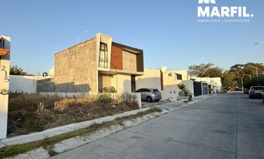 Terreno en Venta en Residencial Punta Norte Colima cerca de Jardín