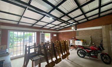 Casa en  venta 3 dormitorios -  Centenario