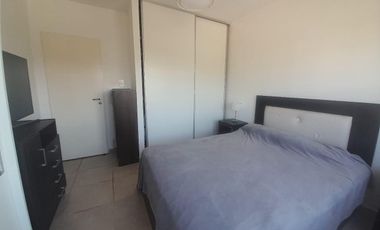 Casas de Santa Ana, Casa con amplio jardin