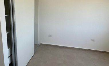 Casas de Santa Ana, Casa con amplio jardin
