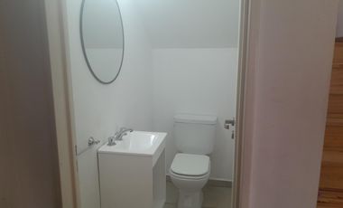 Casas de Santa Ana, Casa con amplio jardin