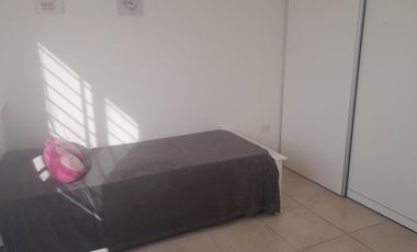 Casas de Santa Ana, Casa con amplio jardin