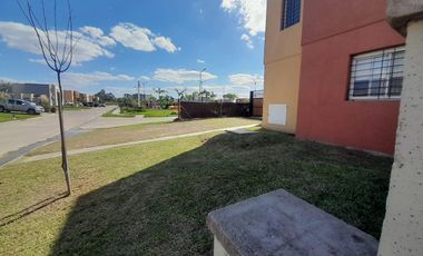 Casas de Santa Ana, Casa con amplio jardin