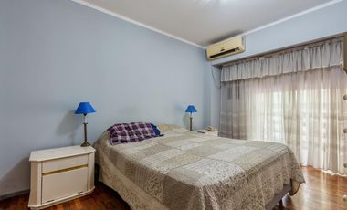 Departamento en venta barrio centro 4 dormitorios patio pileta balcon luminoso