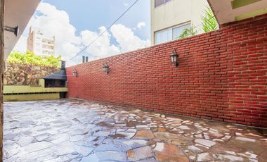 Departamento en venta barrio centro 4 dormitorios patio pileta balcon luminoso