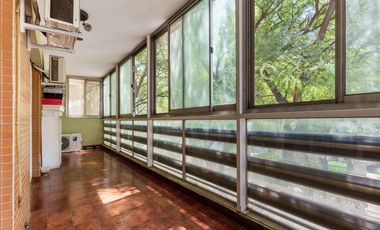 Departamento en venta barrio centro 4 dormitorios patio pileta balcon luminoso