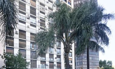 Excelente planta con cochera.