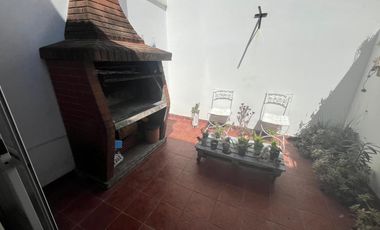 Dúplex en venta - 2 Dormitorios 2 Baños - Cochera - 99Mts2 - La Plata
