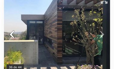 Exclusiva Residencia en Venta en Bosque Real con Vistas Al Club de Golf.