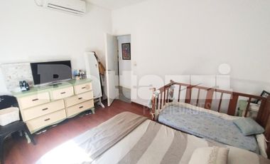 EXCELENTE  PH 4 Ambientes con patio y terraza propia