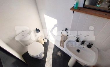 EXCELENTE  PH 4 Ambientes con patio y terraza propia