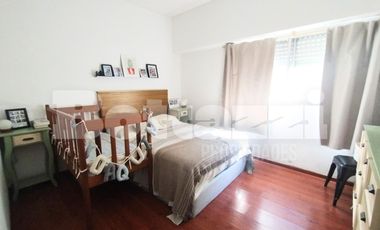 EXCELENTE  PH 4 Ambientes con patio y terraza propia