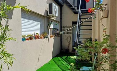 EXCELENTE  PH 4 Ambientes con patio y terraza propia