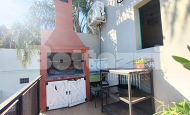 EXCELENTE  PH 4 Ambientes con patio y terraza propia