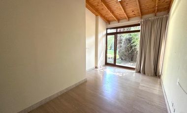 Casa en alquiler en Acassuso Libert./Solis