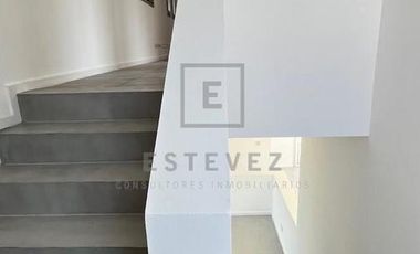 Casa en venta, pileta, 3 dormitorios, dependencia, Barrio Cerrado