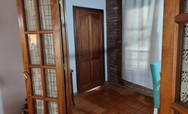 ALQUILER Casa  5 AMBIENTES   Centro de Lujan