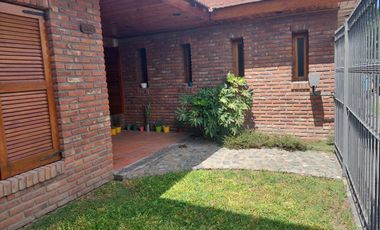 ALQUILER Casa  5 AMBIENTES   Centro de Lujan