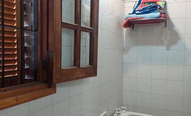 ALQUILER Casa  5 AMBIENTES   Centro de Lujan