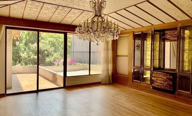 BOSQUES DE LAS LOMAS RENTA CASA CON JARDÍN Y ALBERCA CERCA DEL PARQUE JACARANDAS