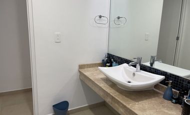 Venta de casa en la 6ta Secc. de Lomas Verdes con acabados de lujo y gran vista
