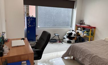 Venta de casa en la 6ta Secc. de Lomas Verdes con acabados de lujo y gran vista