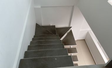 Venta de casa en la 6ta Secc. de Lomas Verdes con acabados de lujo y gran vista