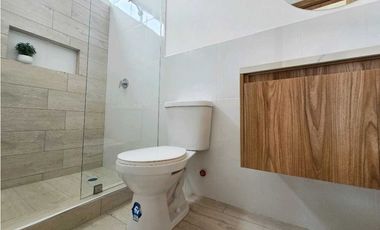 Vendo casa de una planta. Urb Punta Arrecife, entre Manta y Jaramijo