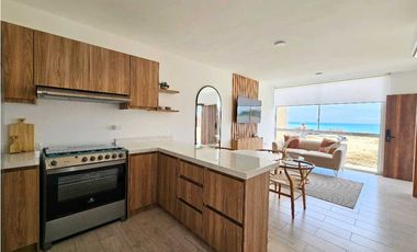 Vendo casa de una planta. Urb Punta Arrecife, entre Manta y Jaramijo