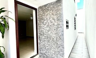 Casa en venta en Cerradas de Anáhuac, Sector Contemporáneo