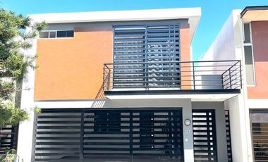 Casa en venta en Cerradas de Anáhuac, Sector Contemporáneo