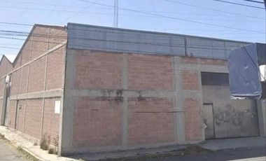VENTA/RENTA DE BODEGA EN TOLUCA MUY CERCA DE LA TERMINAL DE CAMIONES