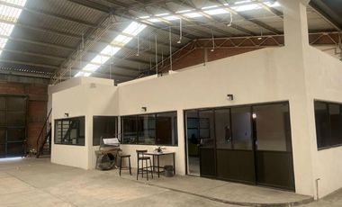 VENTA/RENTA DE BODEGA EN TOLUCA MUY CERCA DE LA TERMINAL DE CAMIONES
