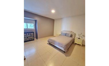SE ALQUILA APARTAMENTO AMOBLADO PH WATERS EN AVENIDA BALBOA