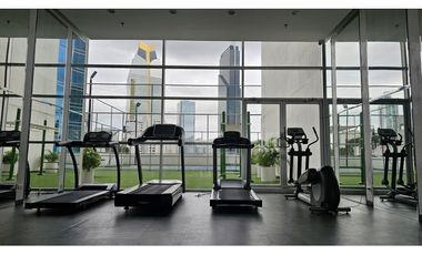 SE ALQUILA APARTAMENTO AMOBLADO PH WATERS EN AVENIDA BALBOA
