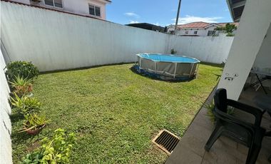 VENDO CASA EN QUINTAS DE VERSALLES EN COSTA SUR
