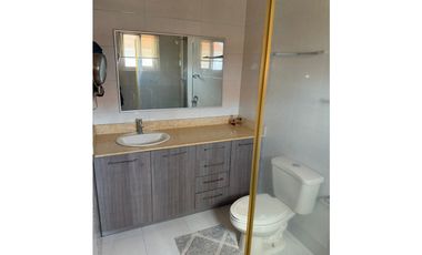 VENDO CASA EN QUINTAS DE VERSALLES EN COSTA SUR