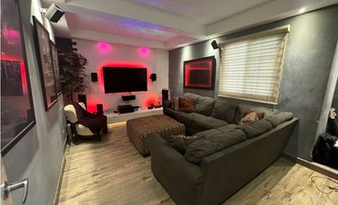 VENDO CASA EN QUINTAS DE VERSALLES EN COSTA SUR