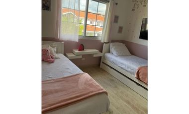 VENDO CASA EN QUINTAS DE VERSALLES EN COSTA SUR