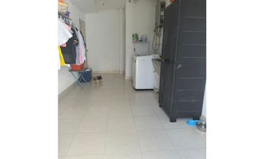 VENDO CASA EN QUINTAS DE VERSALLES EN COSTA SUR