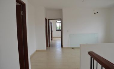 VENDO CASA EN EL DORAL COSTA SUR