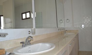 VENDO CASA EN EL DORAL COSTA SUR