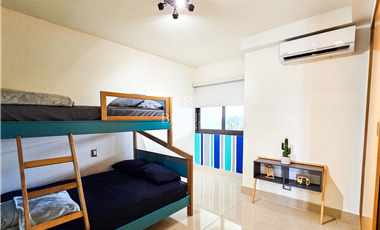 VENDO APARTAMENTO DE PLAYA EN CASAMAR, PH PERLAMAR (P)