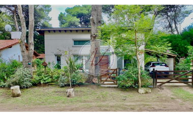 CASA / SEBASTIAN EL CANO AL 2100