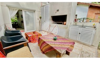 CASA / SEBASTIAN EL CANO AL 2100